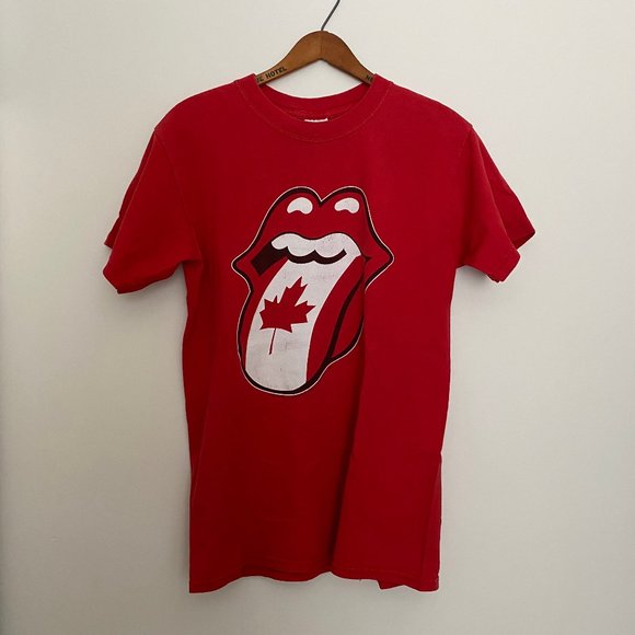 the Rolling Stones Other - 2006 ROLLING STONE CANADA COAST TO COAST TOUR TSHIRT SIZE SMALL